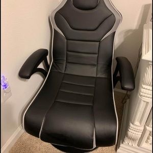 Gaming chair